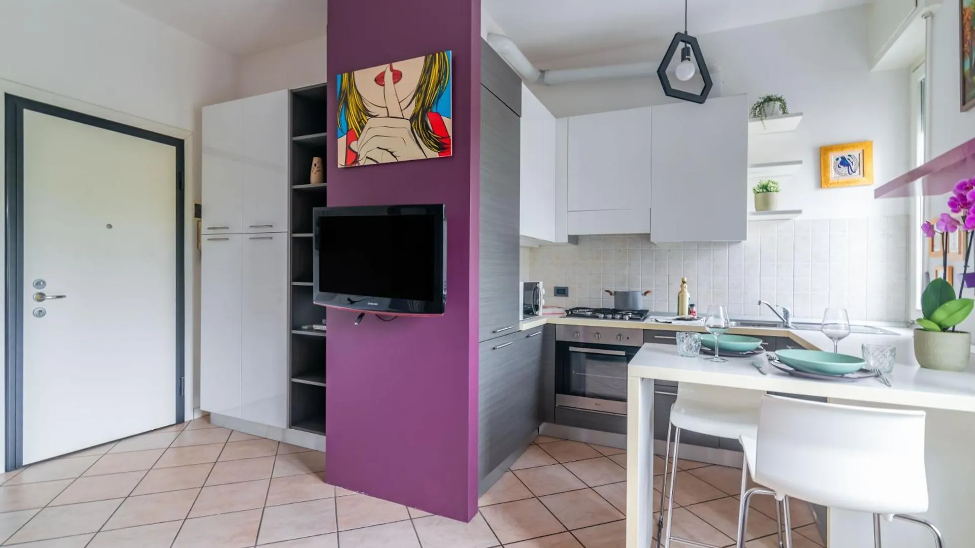 Appartamento Casa Marconi - Pavia City - By Host4U Italia