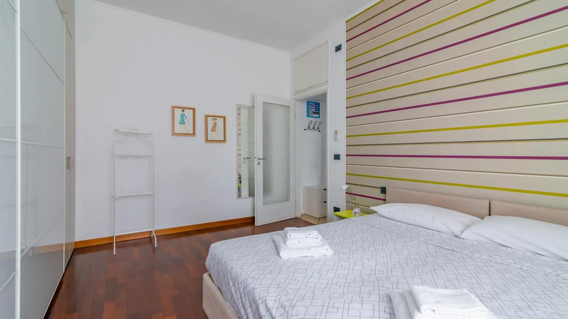 Appartamento Casa Marconi - Pavia City - By Host4U Italia